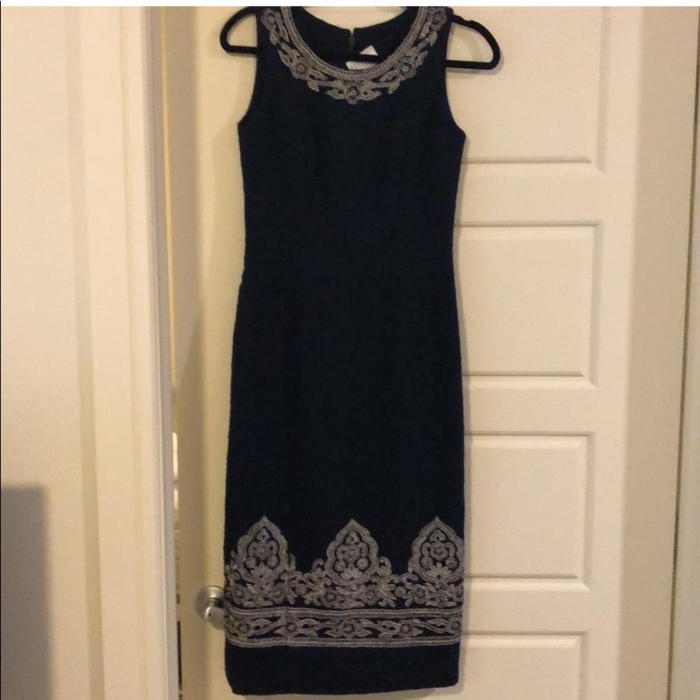[sold] Wool embroidery dress. NWT